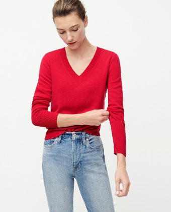 Cashmere Fitted V-neck Sweater – Red